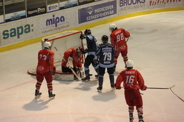 Fehérvár AV19 - EC KAC 7-1